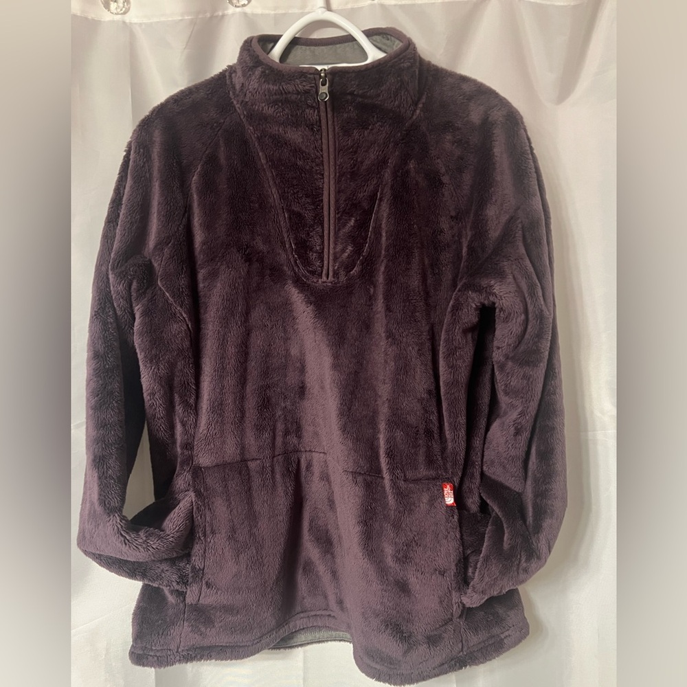 Woman’s The North Face Plush Half-Zip Jacket - Deep Plum. Excel condition. XL